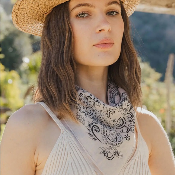 Beige Bandana Pattern Scarf - Picture 4 of 5